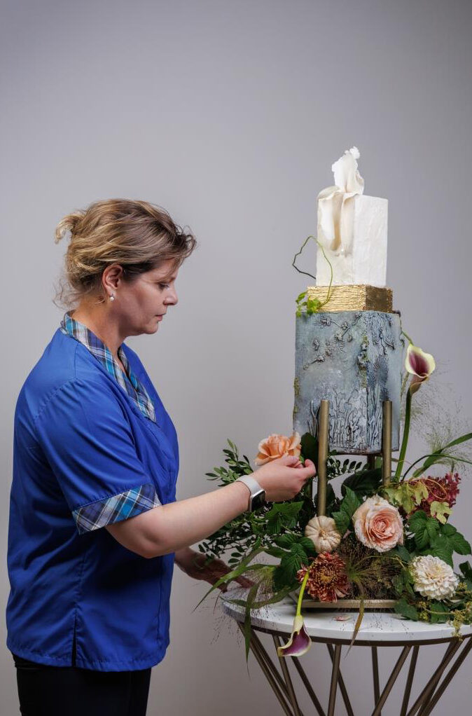 Анна Гринькова, основатель PostreArt, за работой